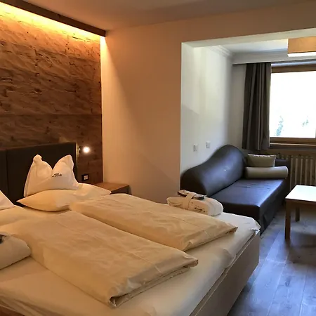 Hotel Cristallo - Wellness Mountain Living-2